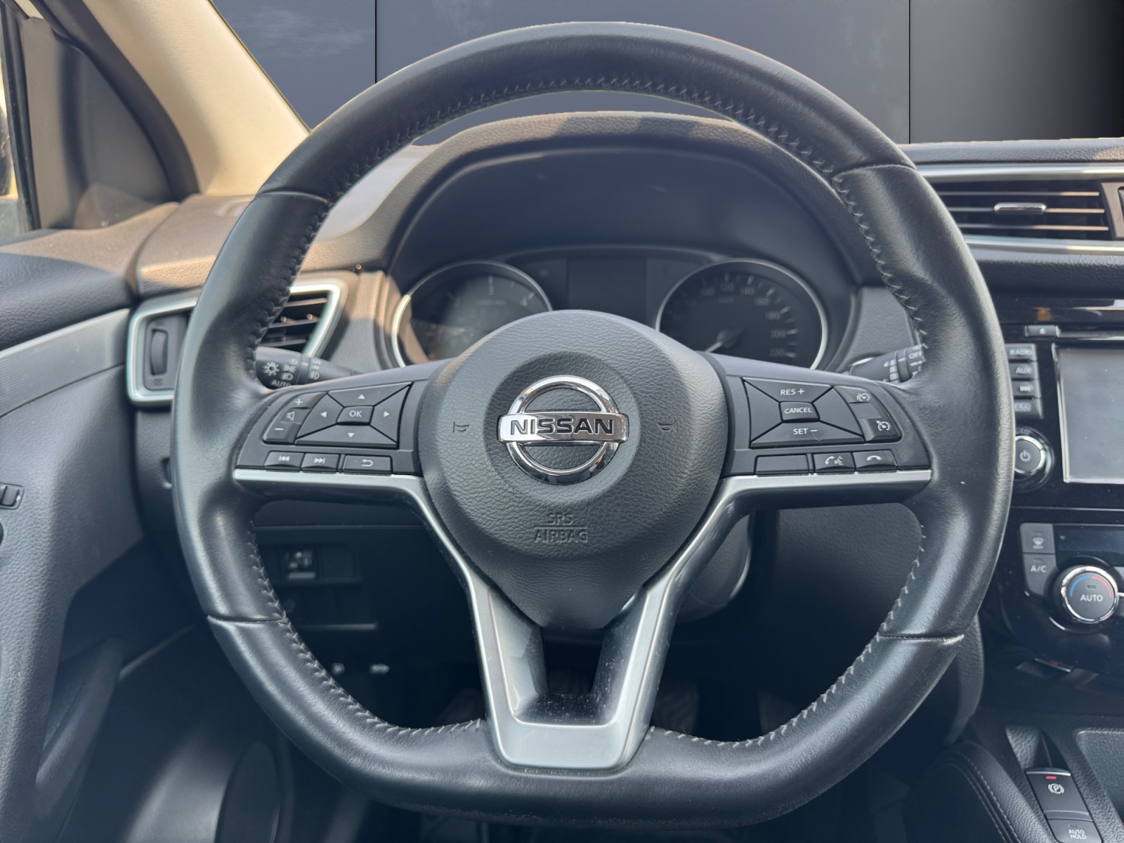 Nissan Qashqai 15