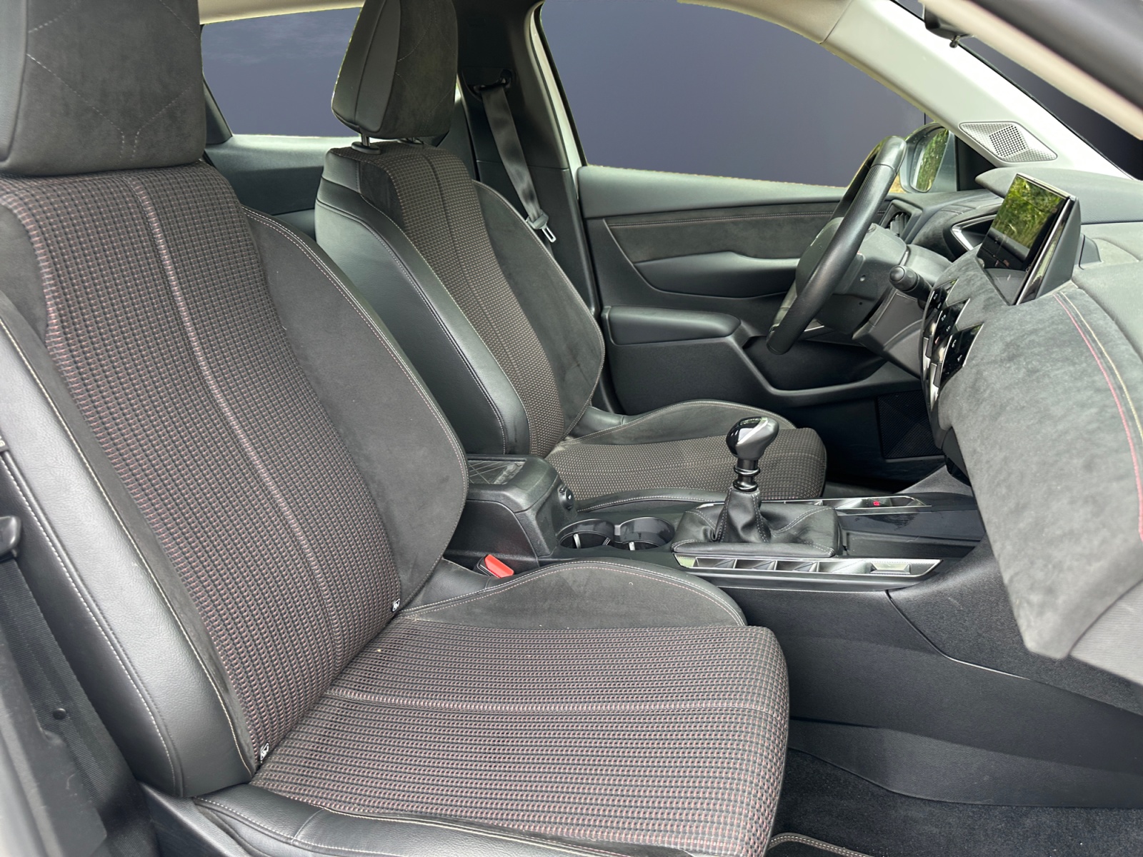 Ds Automobiles Ds3 13