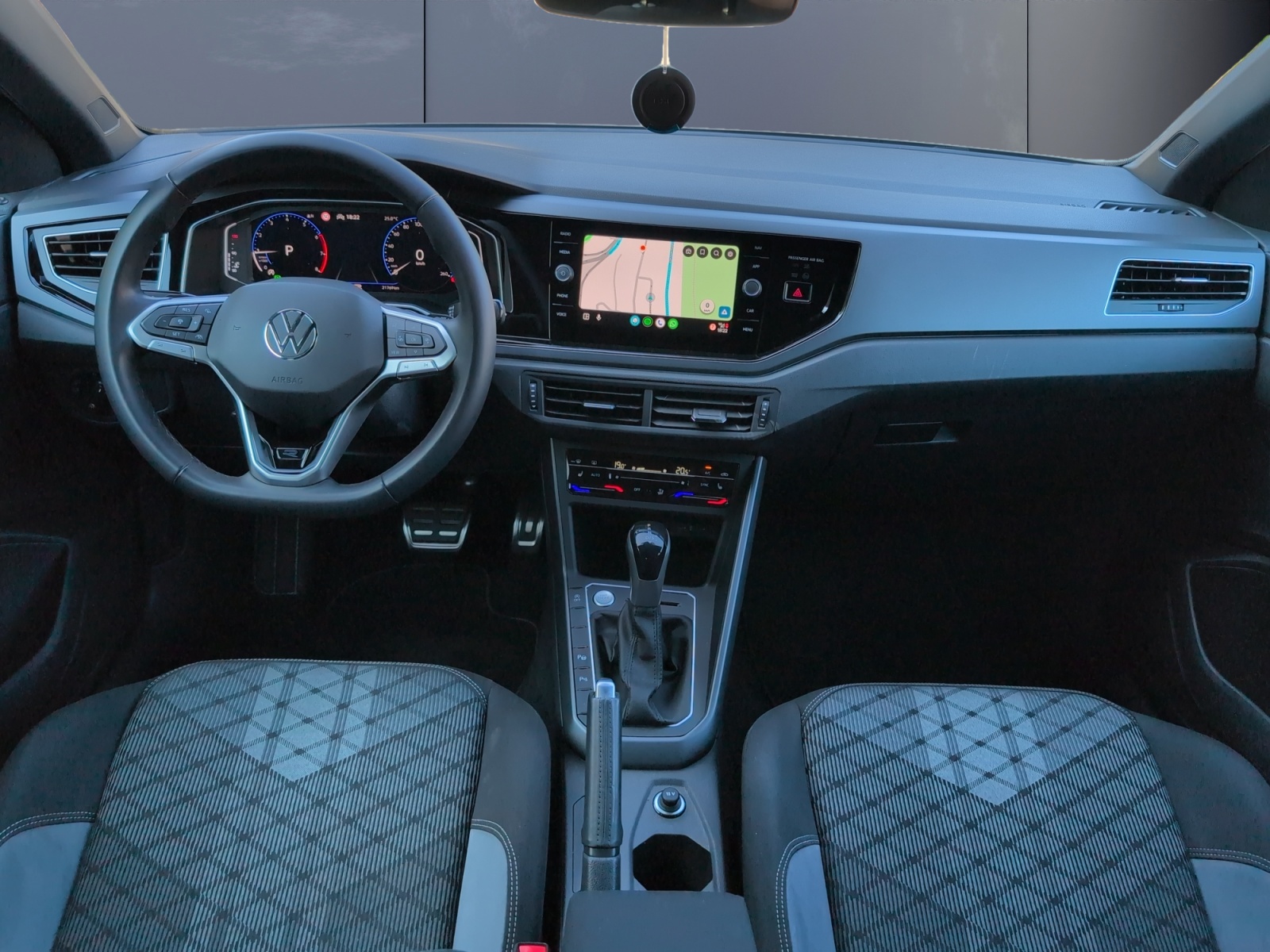Volkswagen Polo 14
