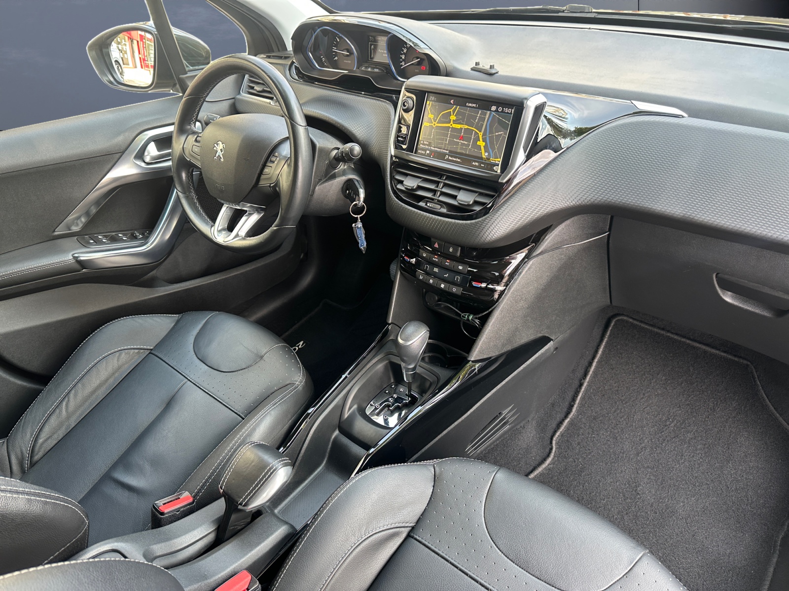 Peugeot 2008 12