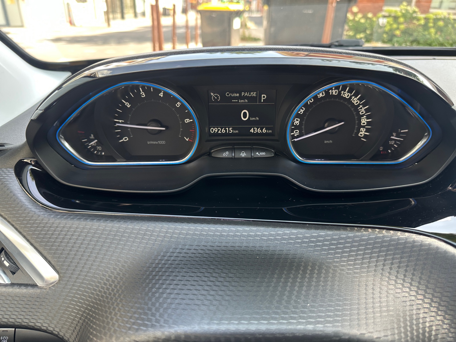 Peugeot 2008 16