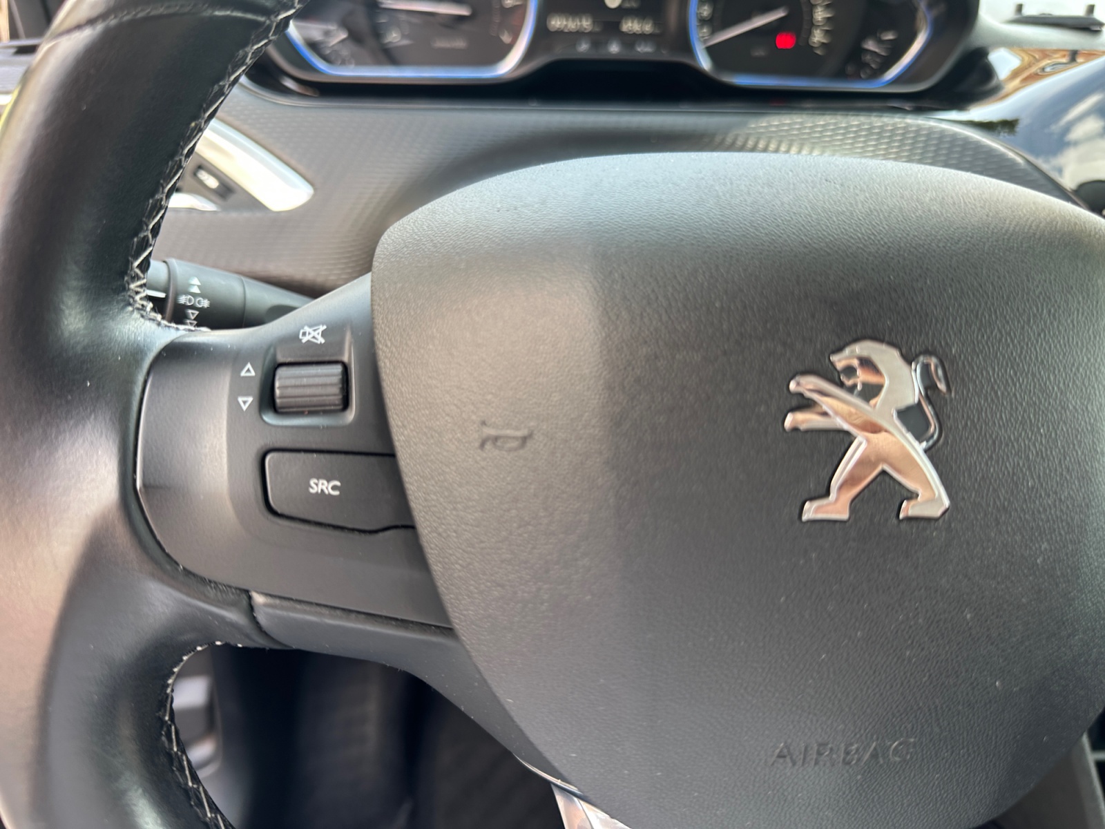 Peugeot 2008 19