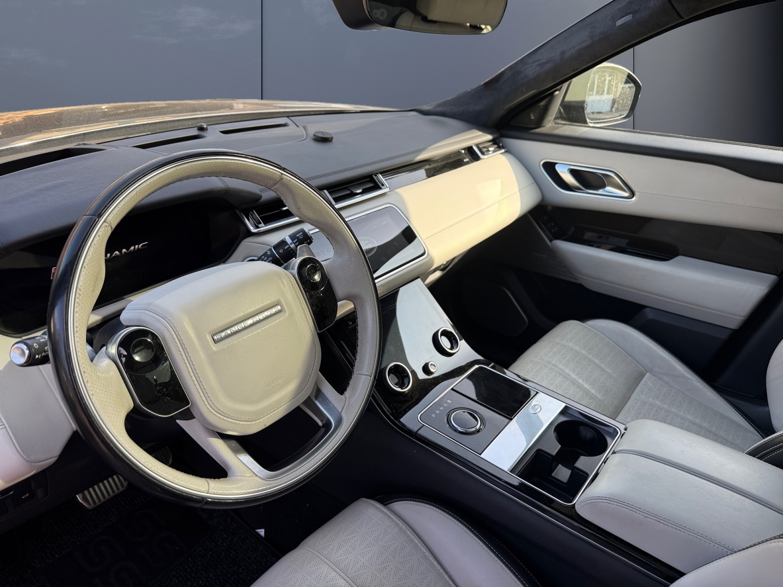 Land Rover Range Rover Velar 8