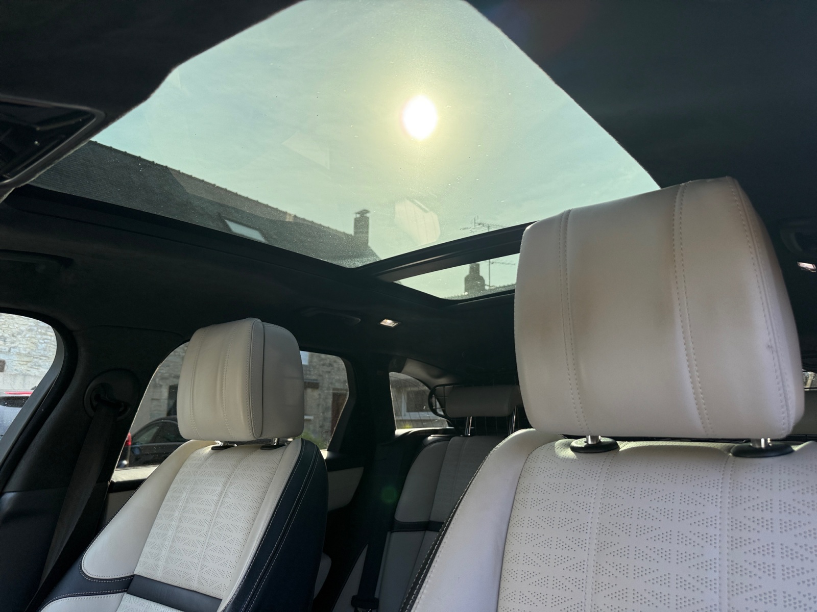 Land Rover Range Rover Velar 24