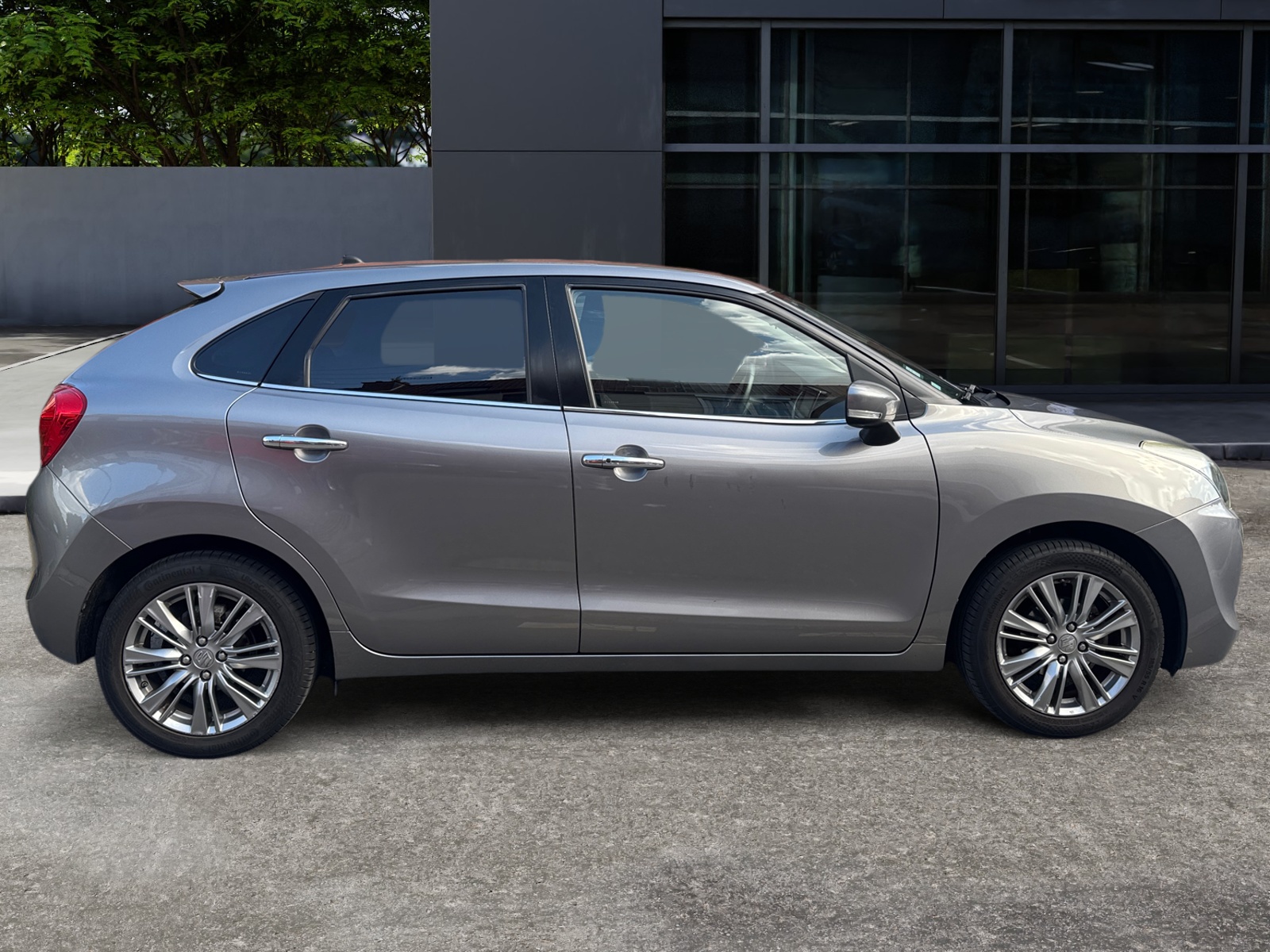 Suzuki Baleno 5