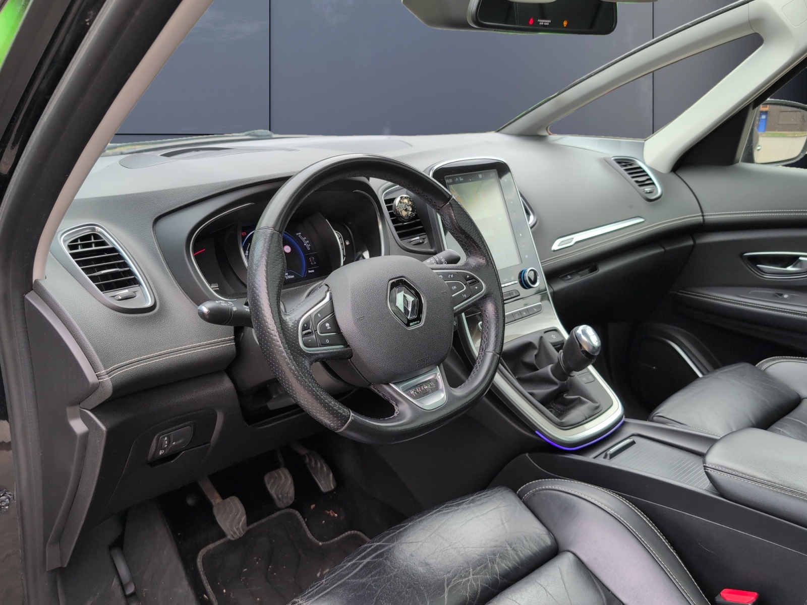 Renault Grand Scenic 8