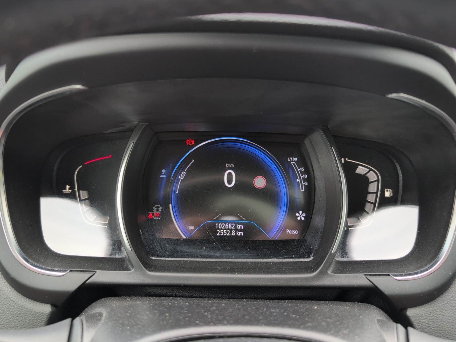 Renault Grand Scenic 16