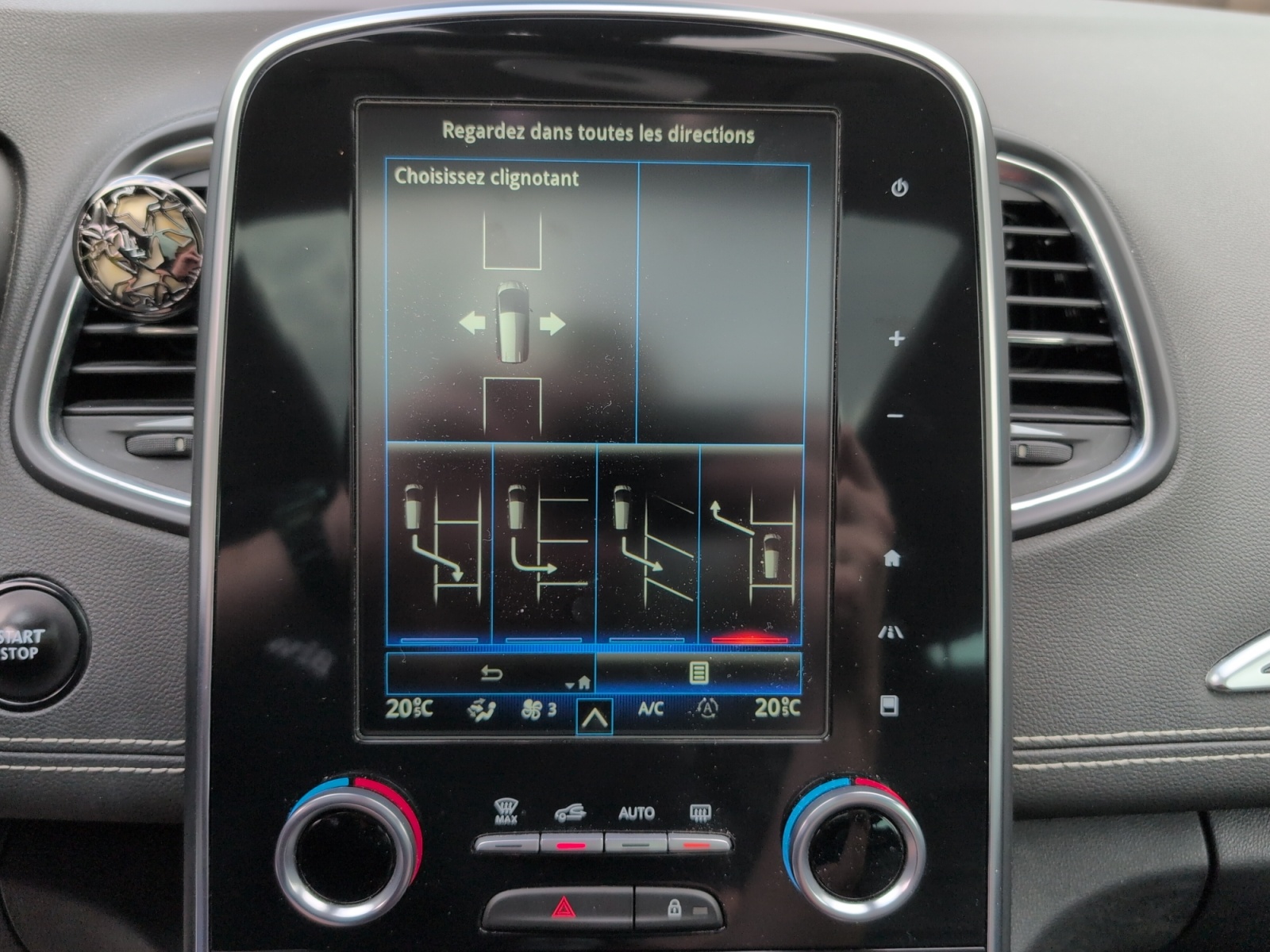 Renault Grand Scenic 22