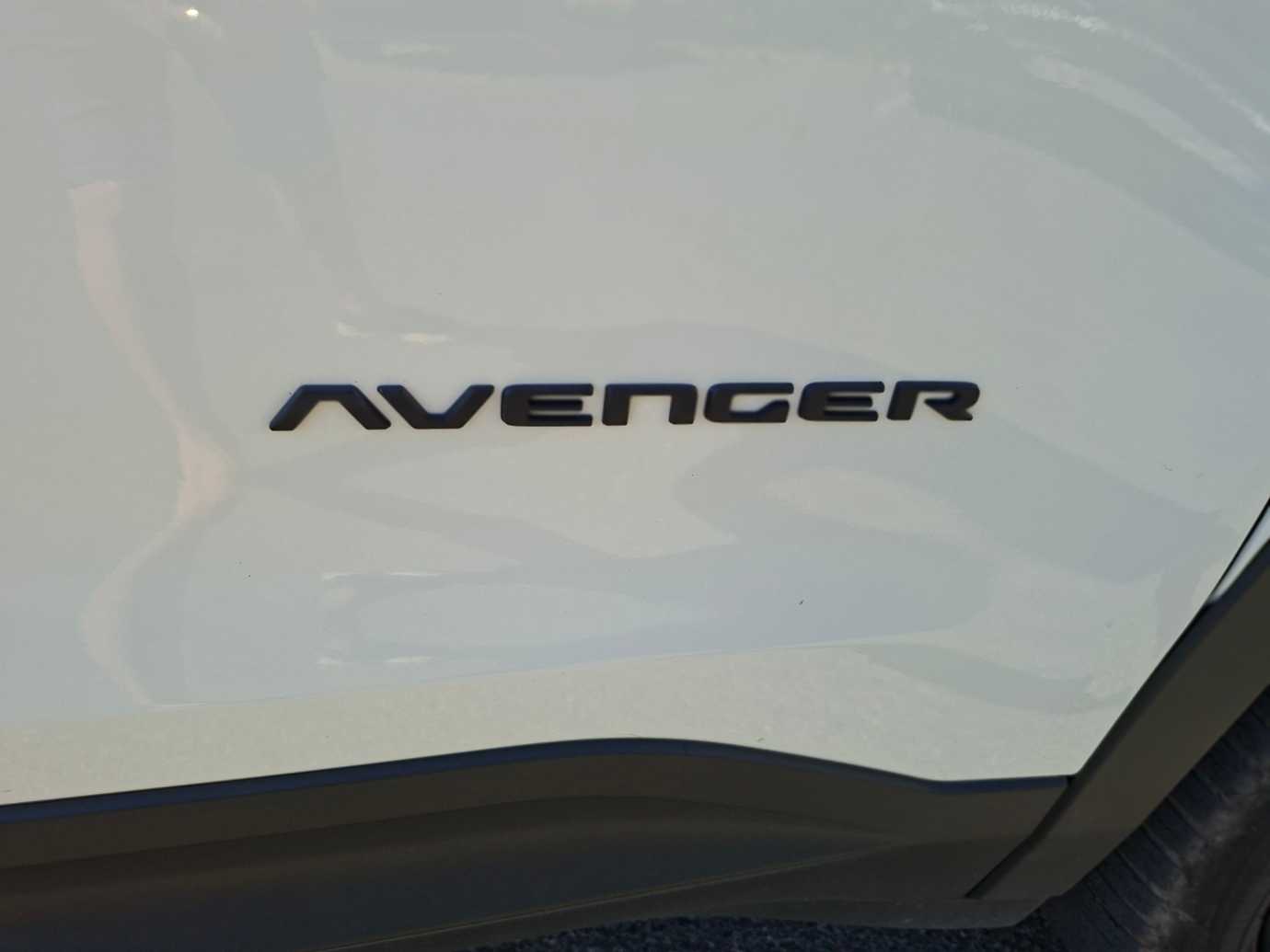 Jeep Avenger 48
