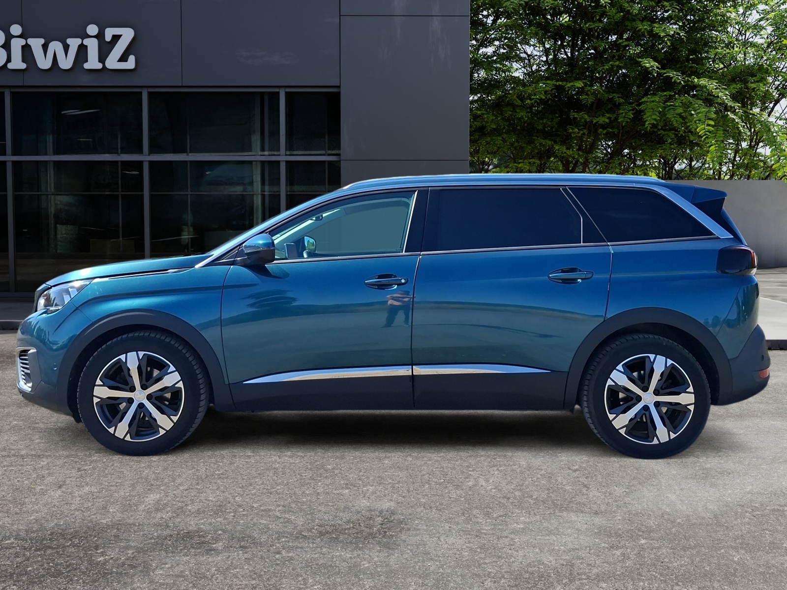 Peugeot 5008 1