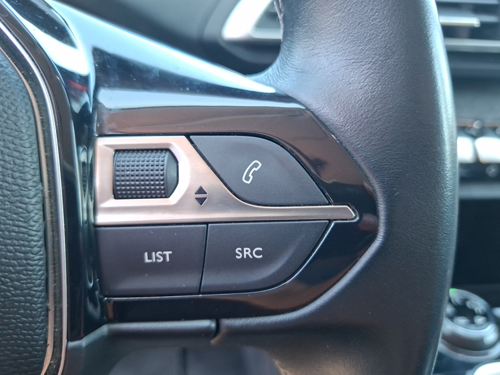 Peugeot 5008 19