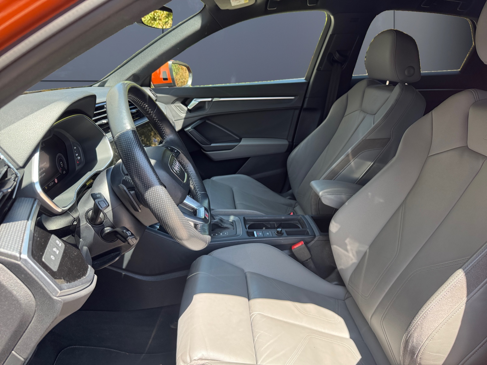Audi Q3 9