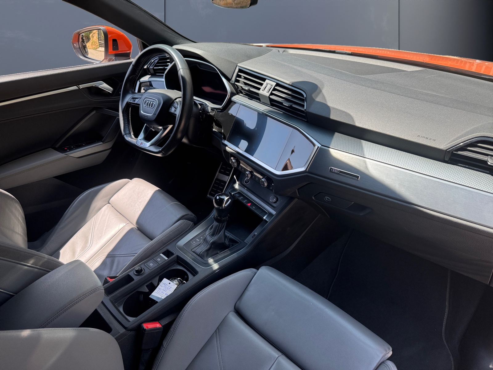 Audi Q3 12