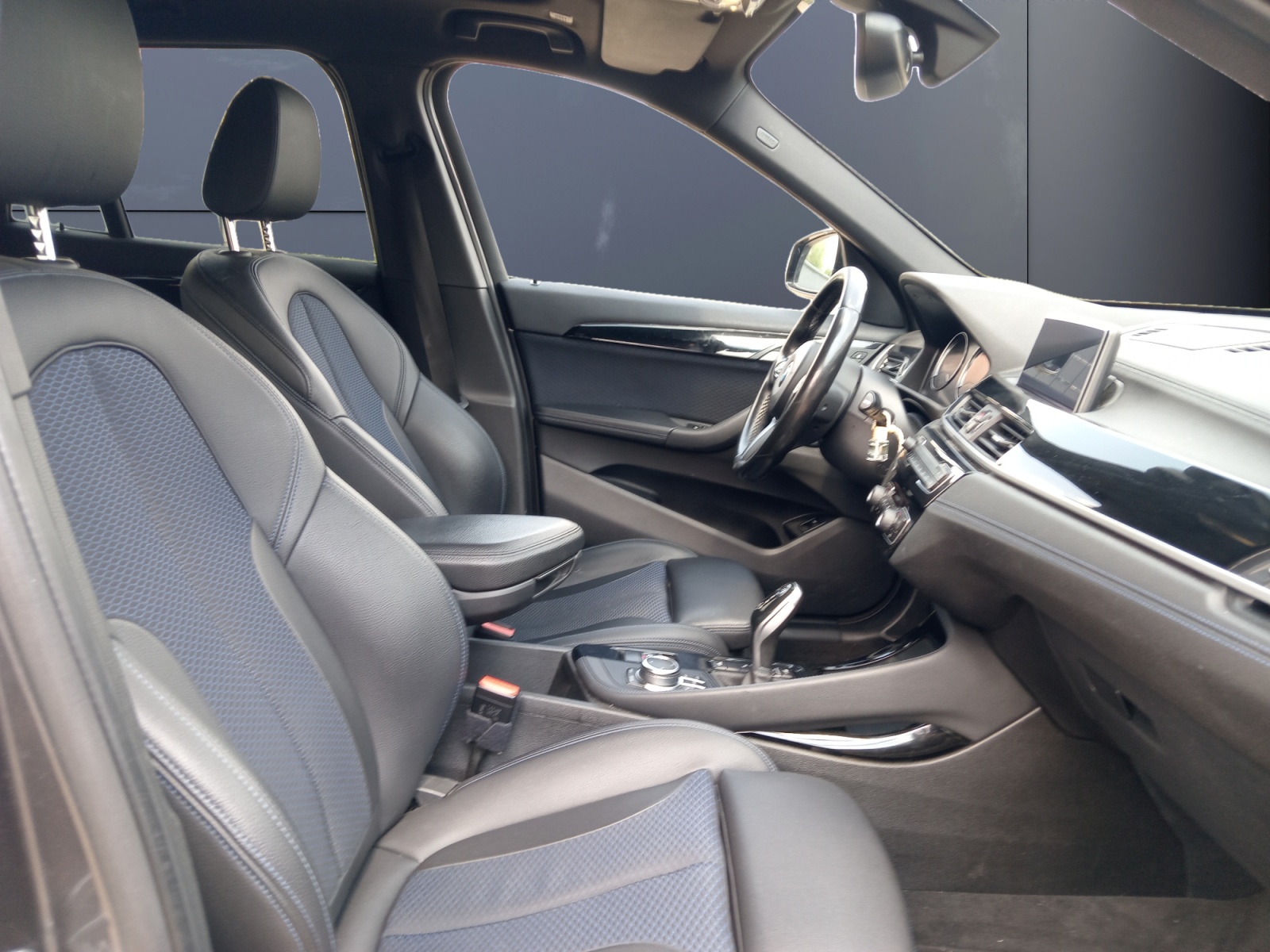 Bmw X1 13