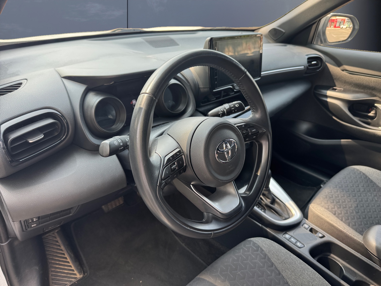 Toyota Yaris Cross 8