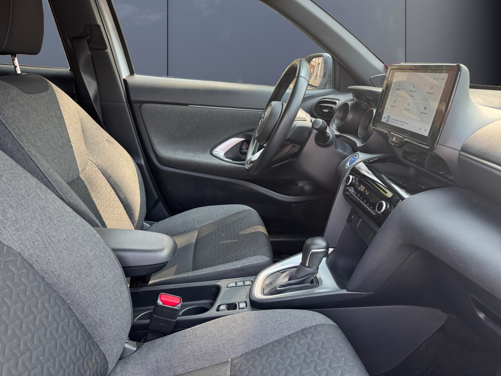 Toyota Yaris Cross 13