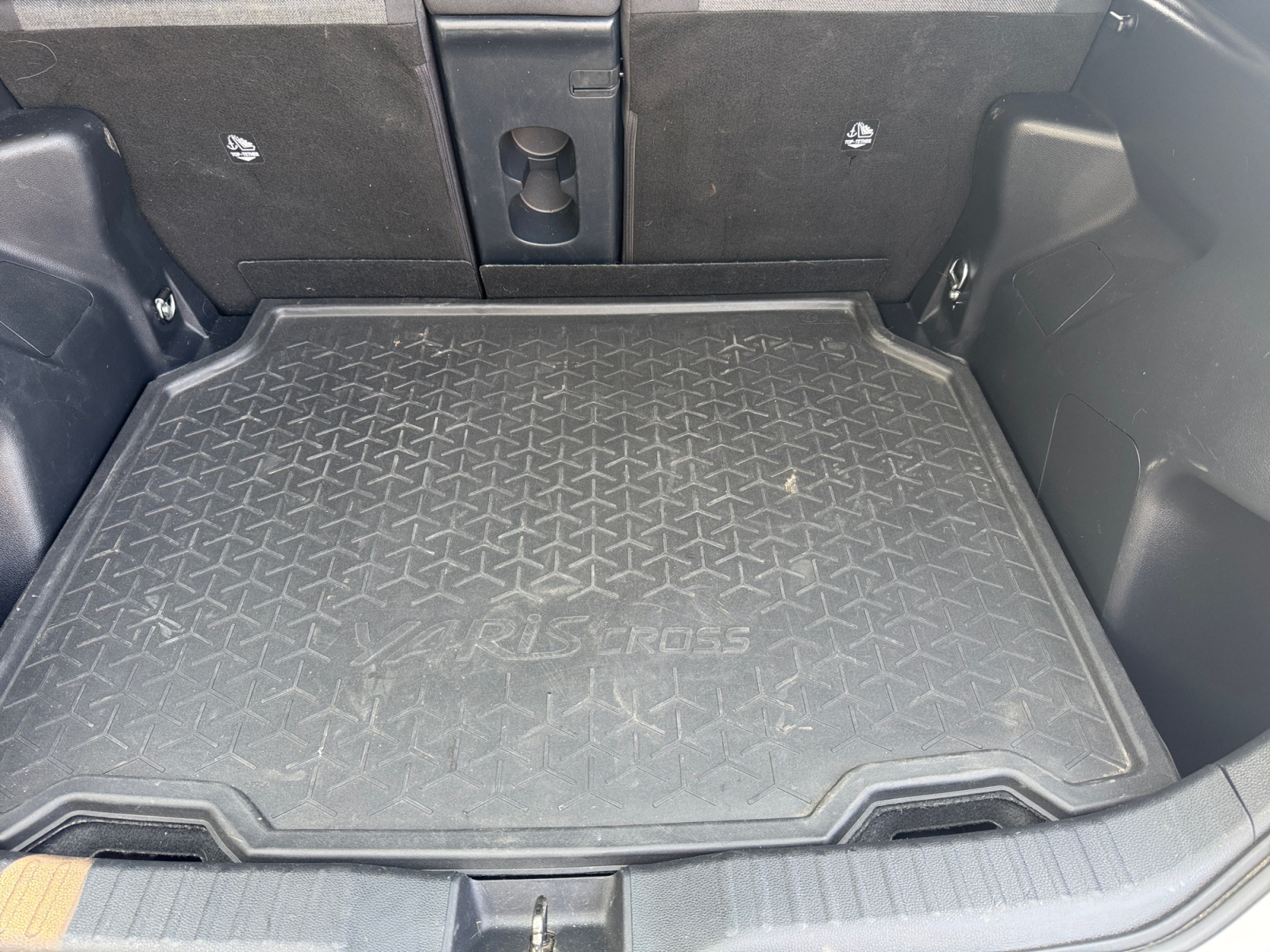 Toyota Yaris Cross 26