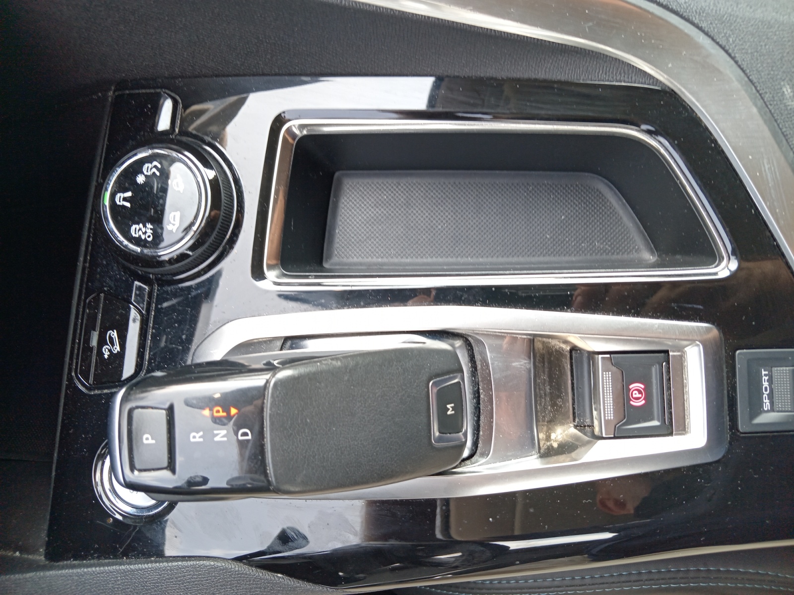 Peugeot 5008 23