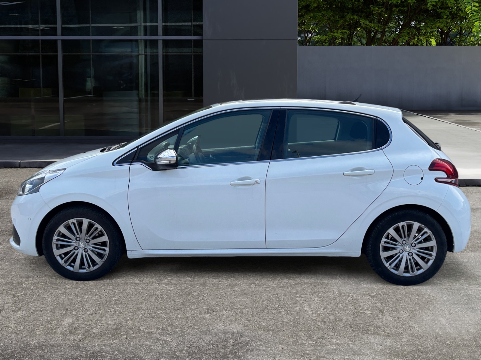 Peugeot 208 1