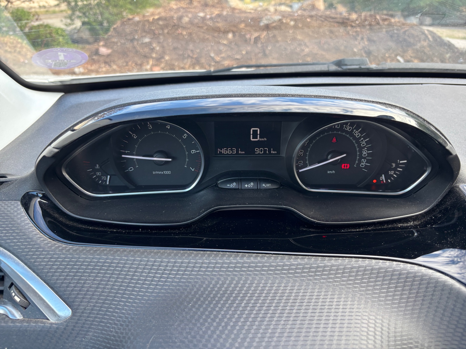 Peugeot 208 16