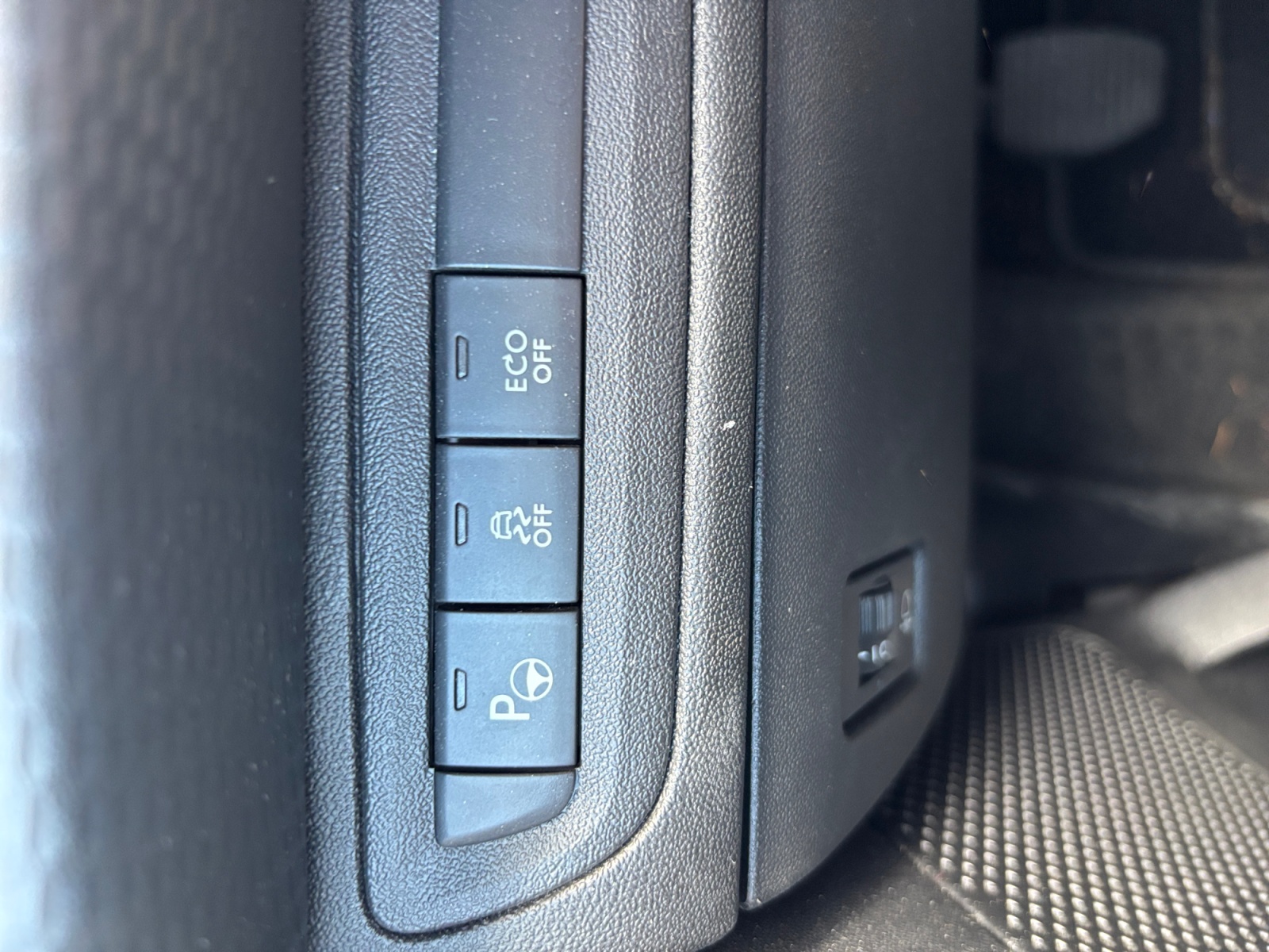 Peugeot 208 18