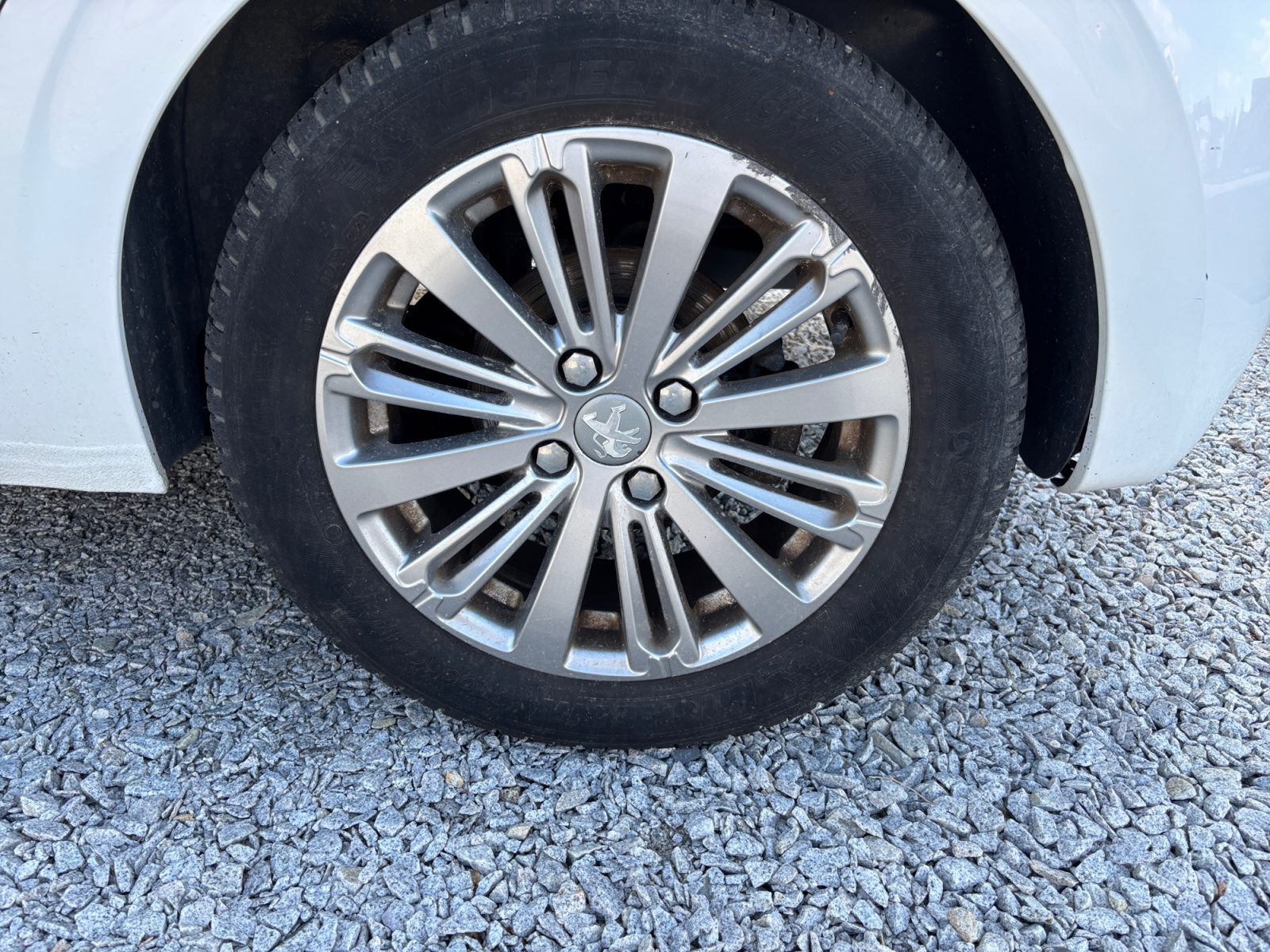 Peugeot 208 34