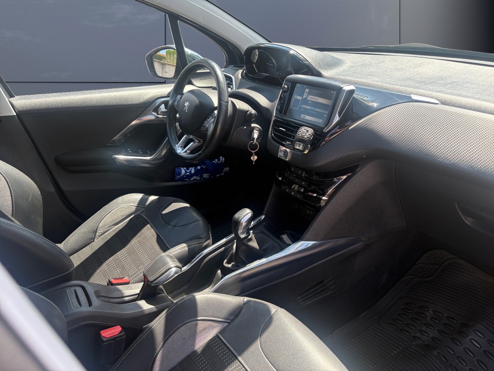 Peugeot 2008 12
