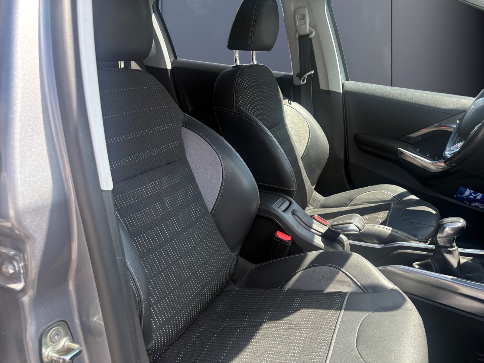 Peugeot 2008 13
