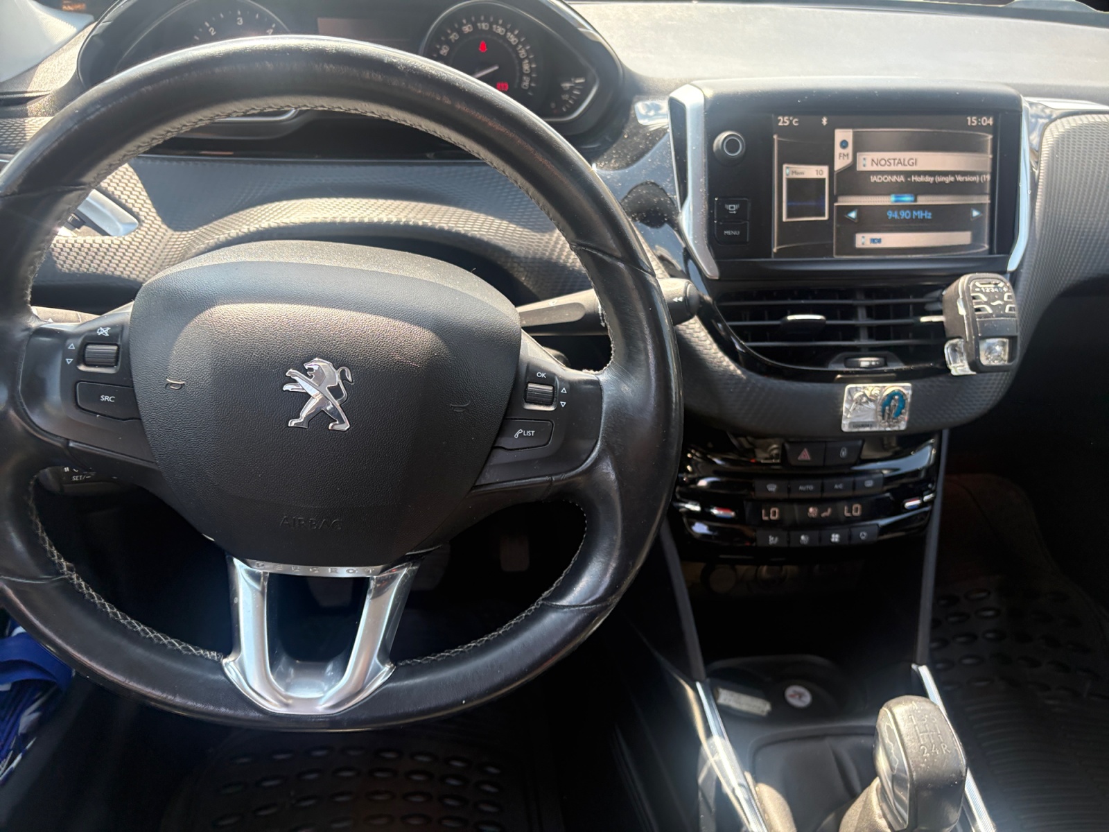 Peugeot 2008 15