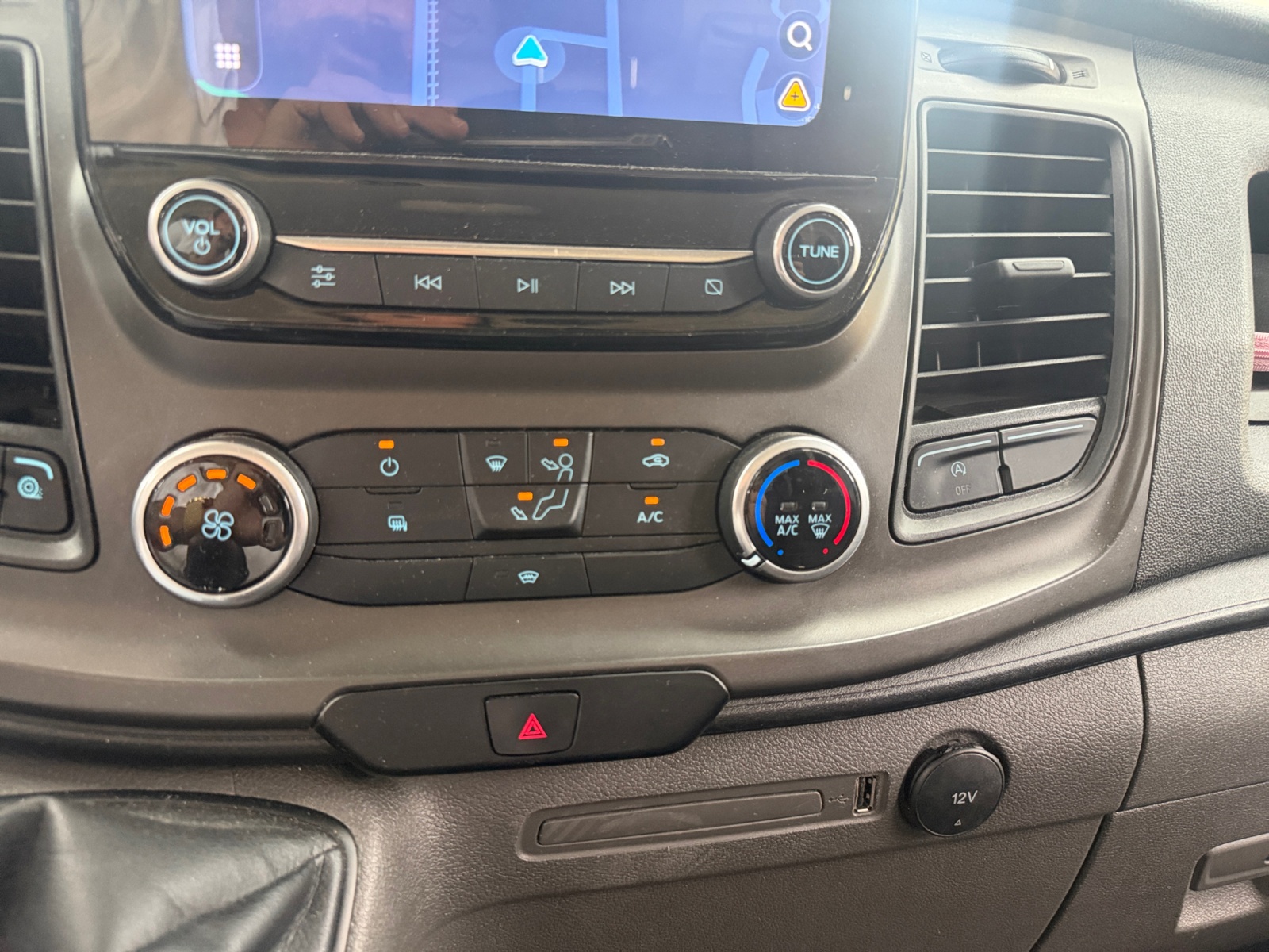 Ford Transit Custom Vu 18