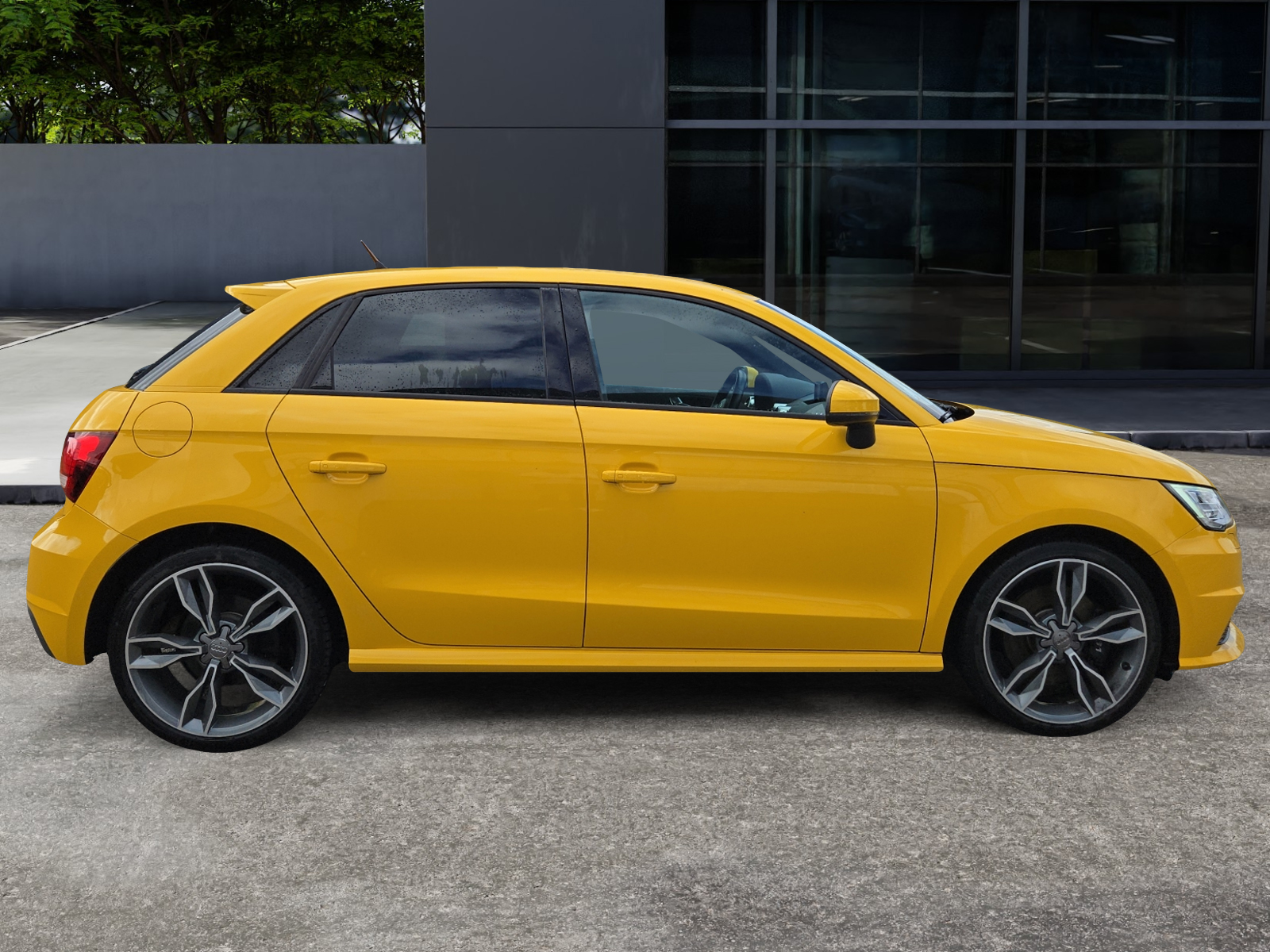 Audi S1 5