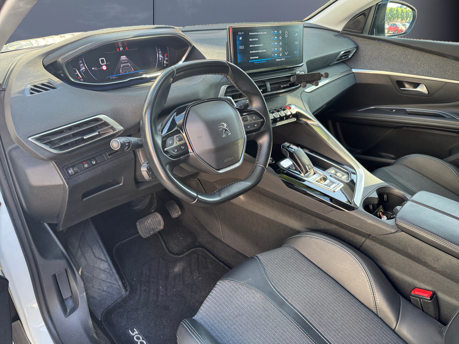 Peugeot 3008 8