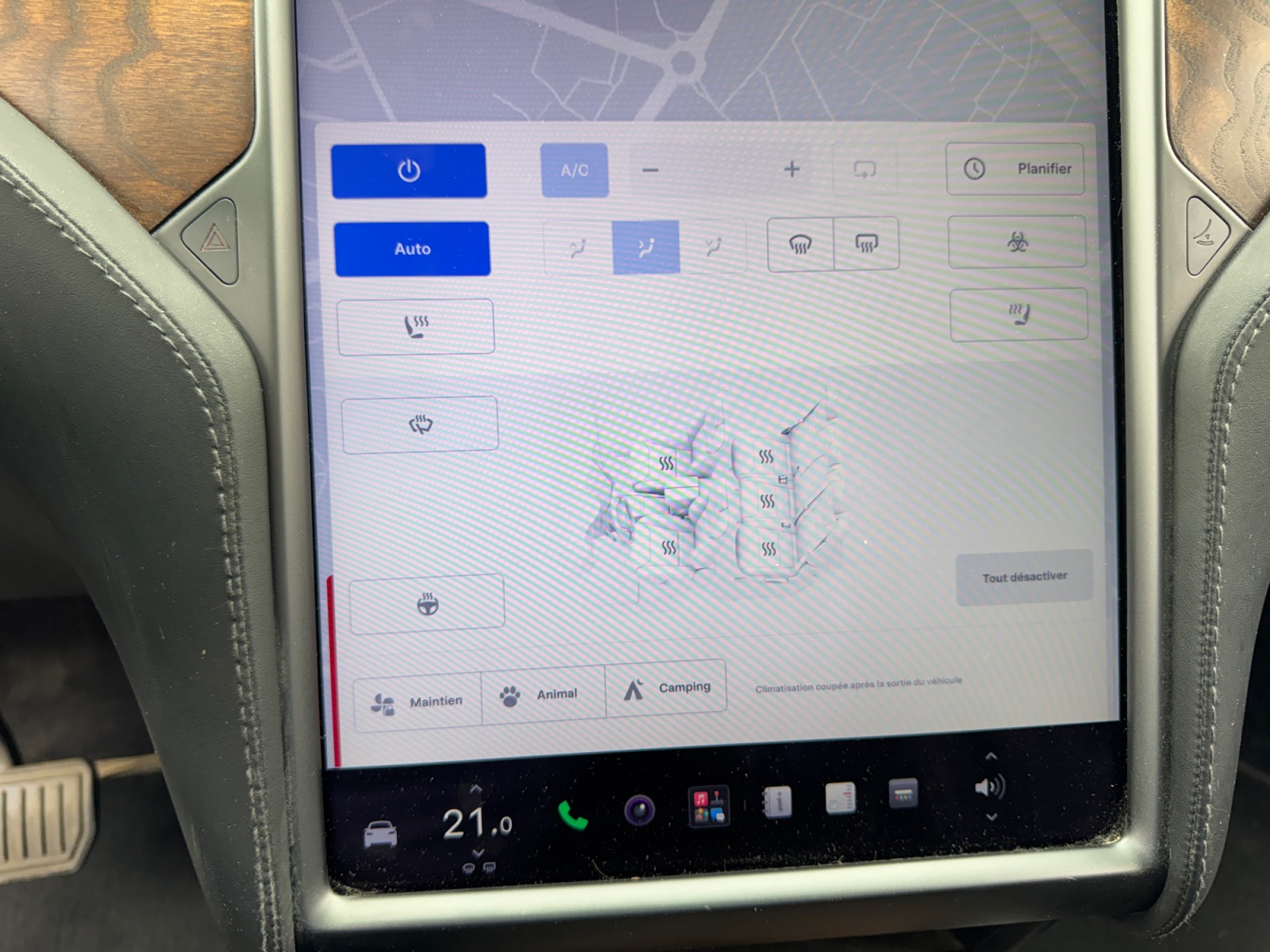 Tesla Model-X 25