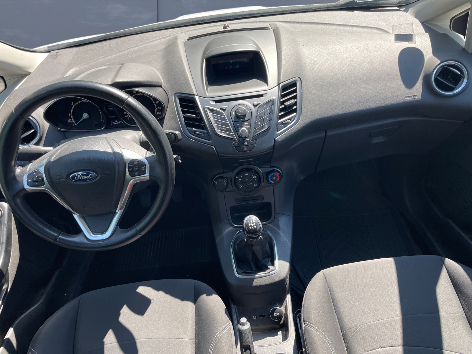 Ford Fiesta 14