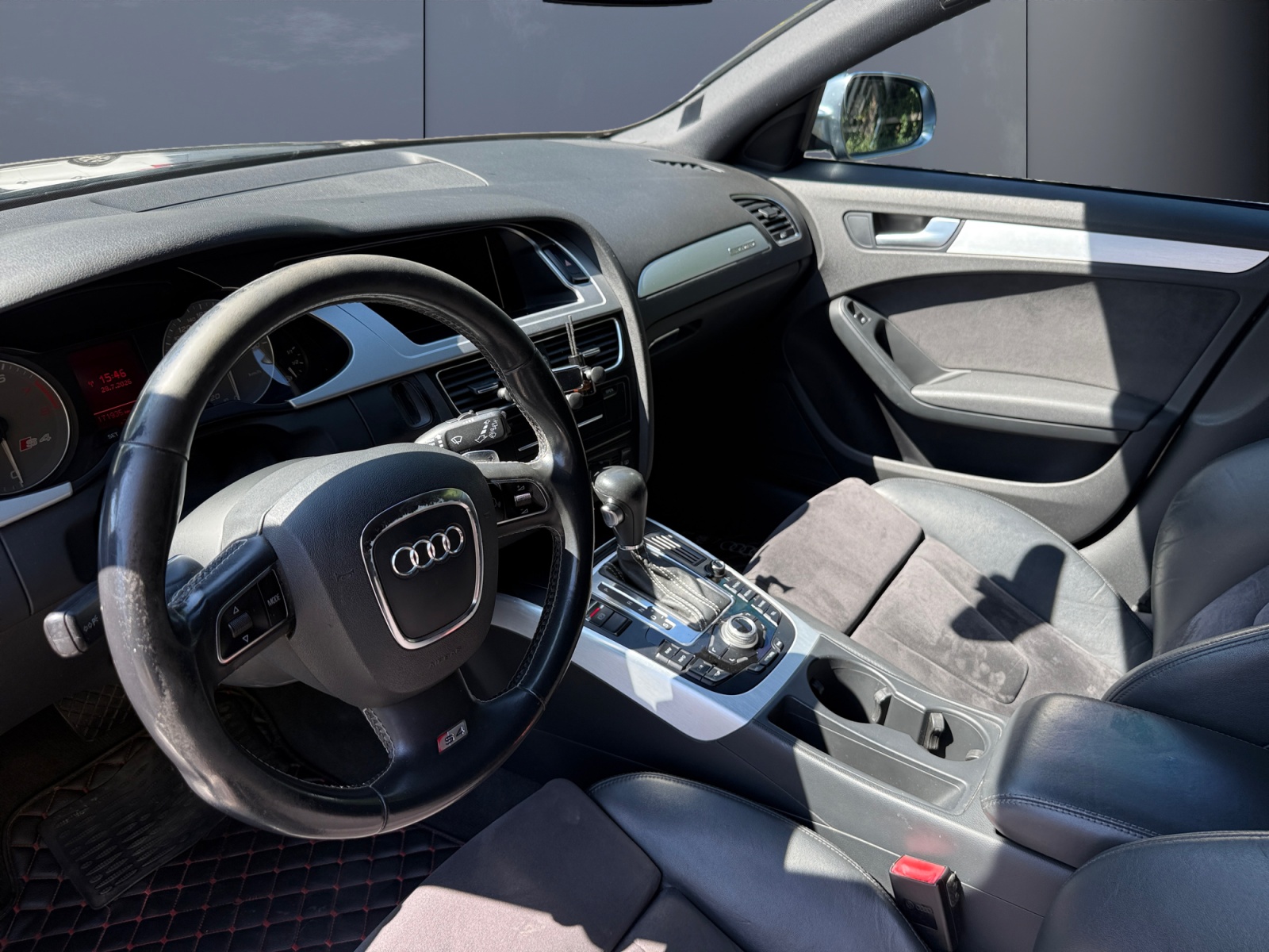Audi S4 8