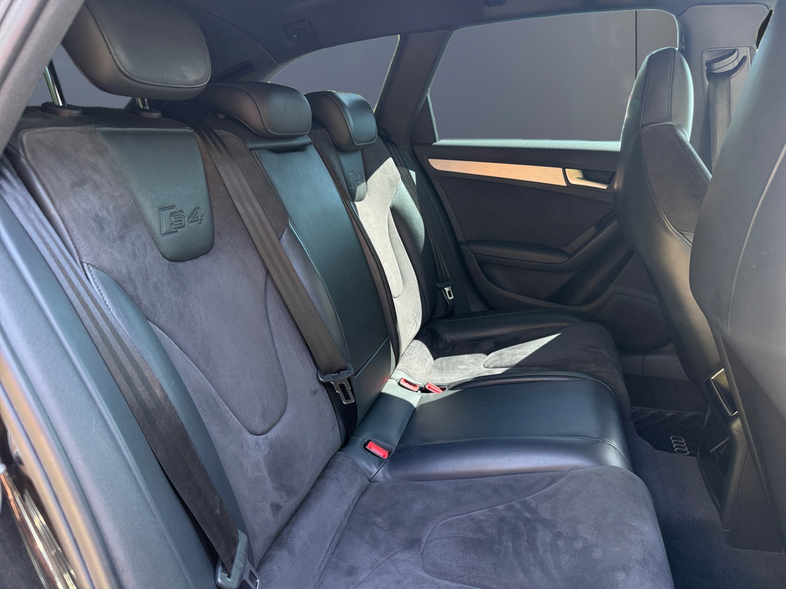 Audi S4 11