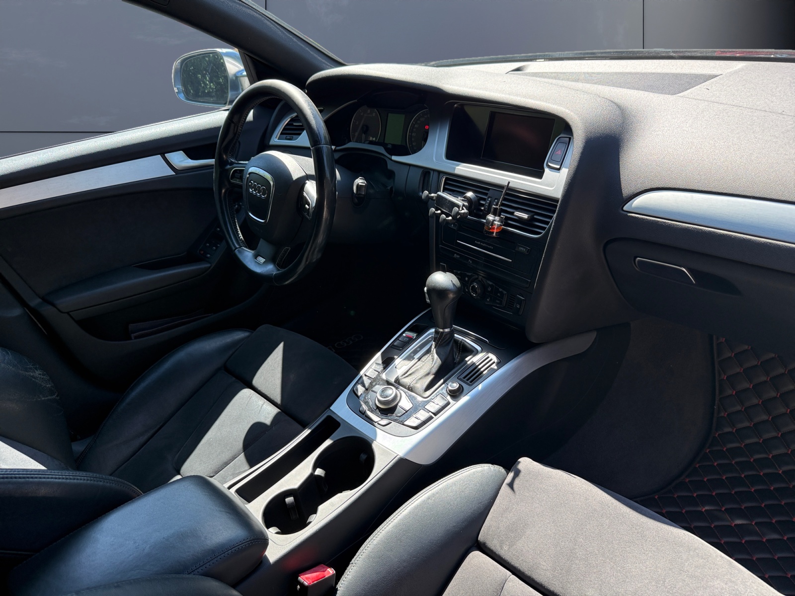 Audi S4 12
