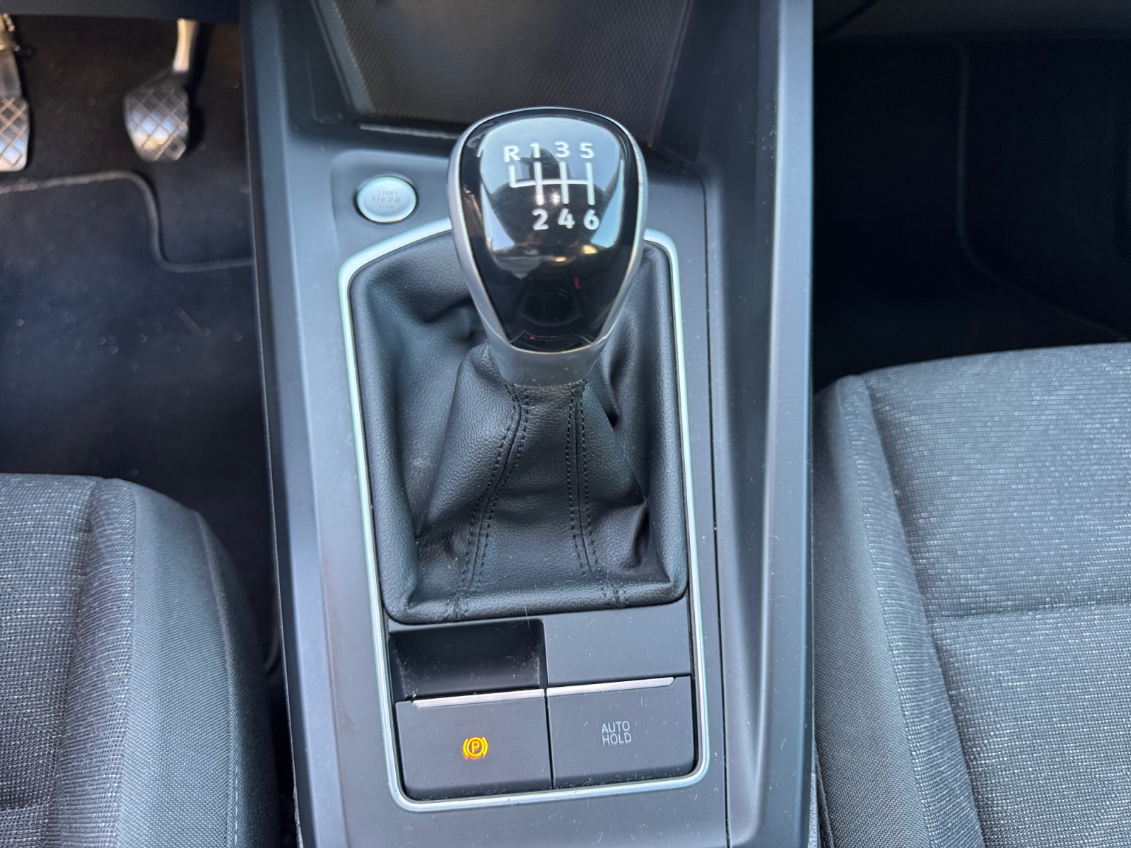 Volkswagen Golf 28
