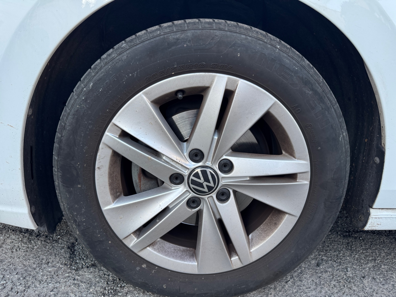 Volkswagen Golf 33