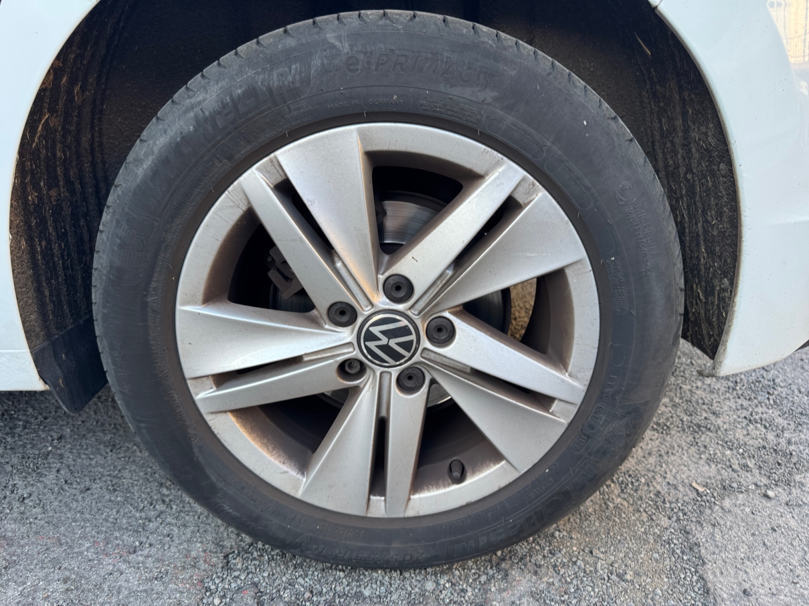 Volkswagen Golf 34