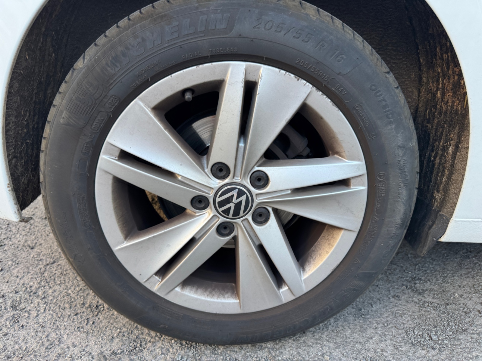 Volkswagen Golf 35