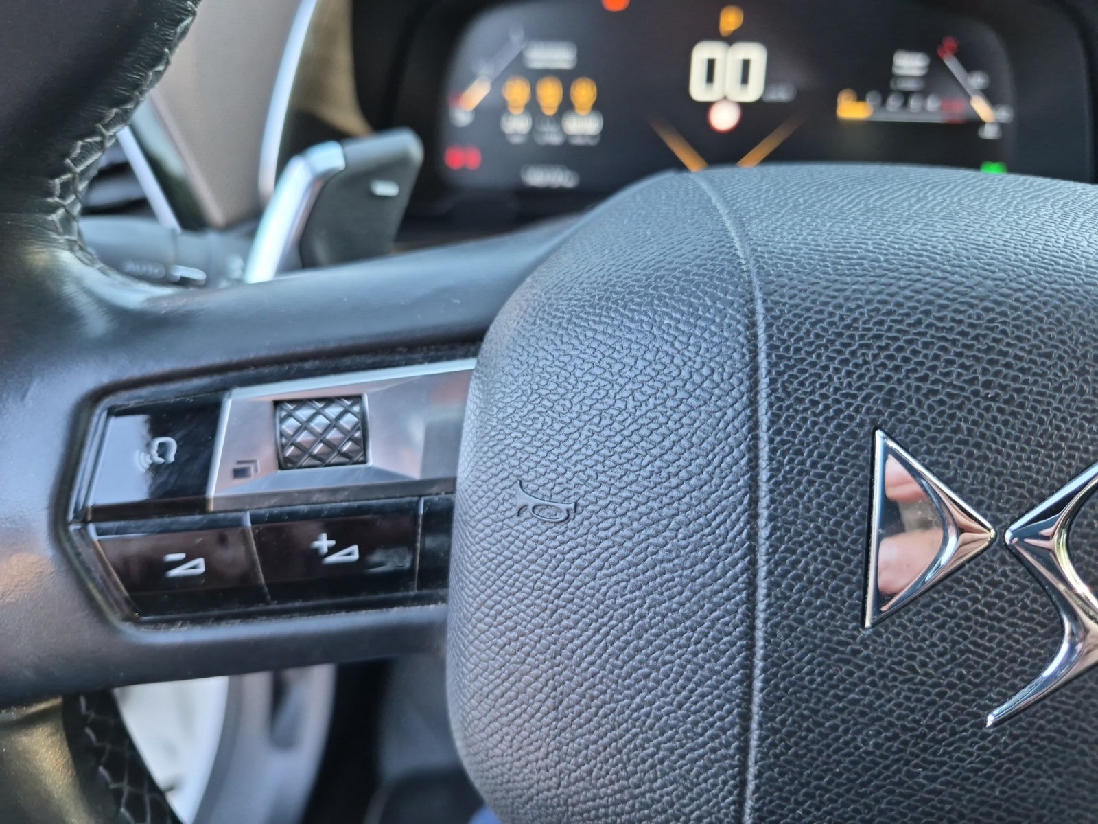 Ds Automobiles Ds 7 20