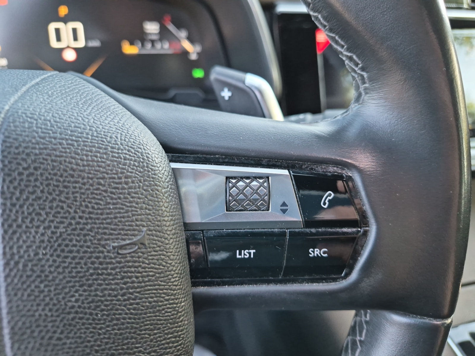 Ds Automobiles Ds 7 21