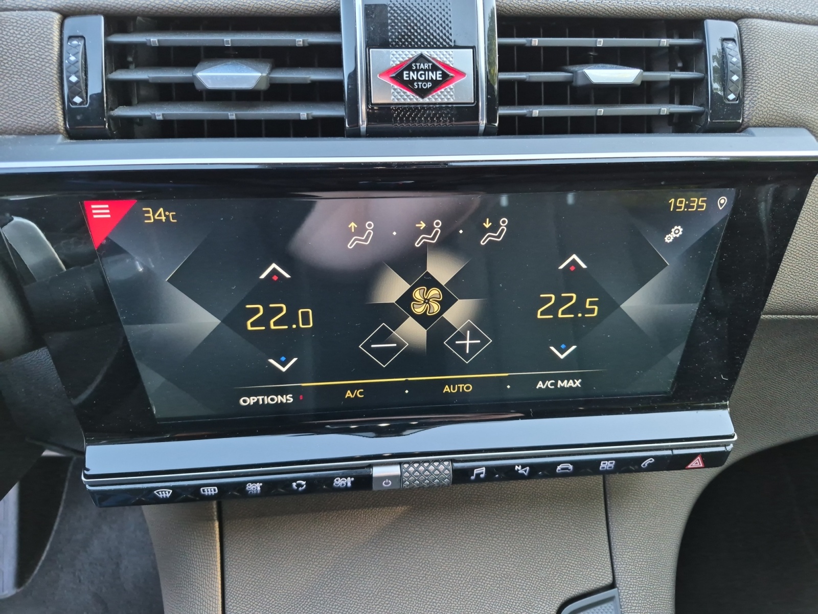 Ds Automobiles Ds 7 25