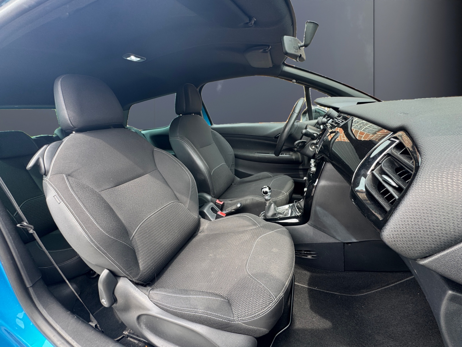 Ds Automobiles Ds3 13