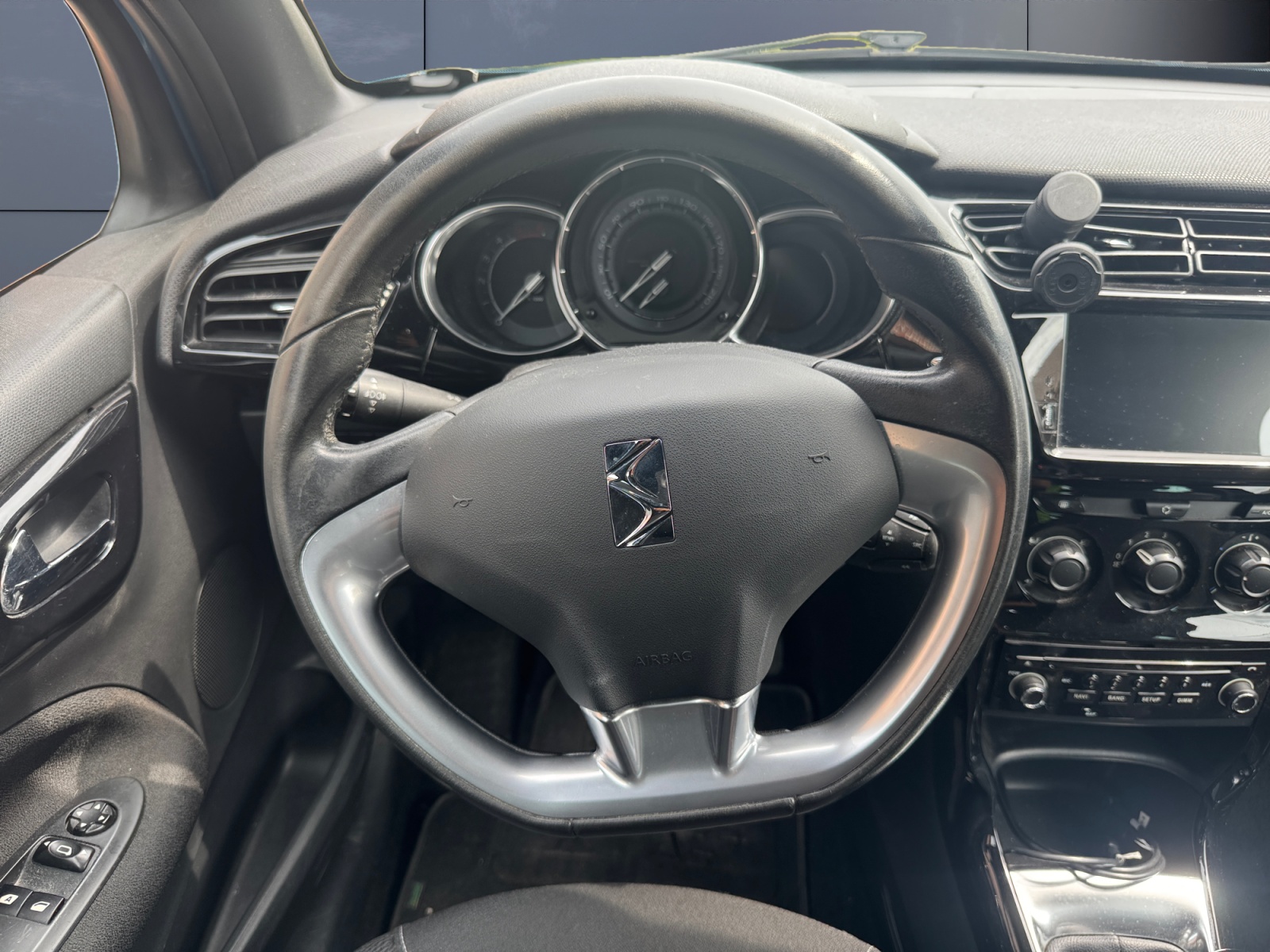 Ds Automobiles Ds3 15