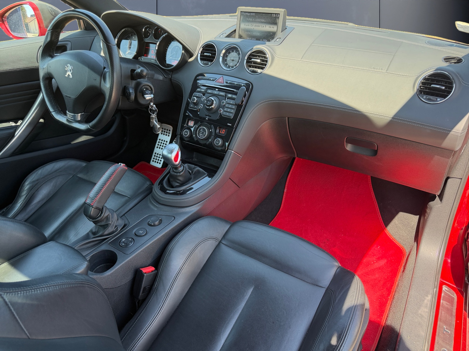 Peugeot RCZ 12