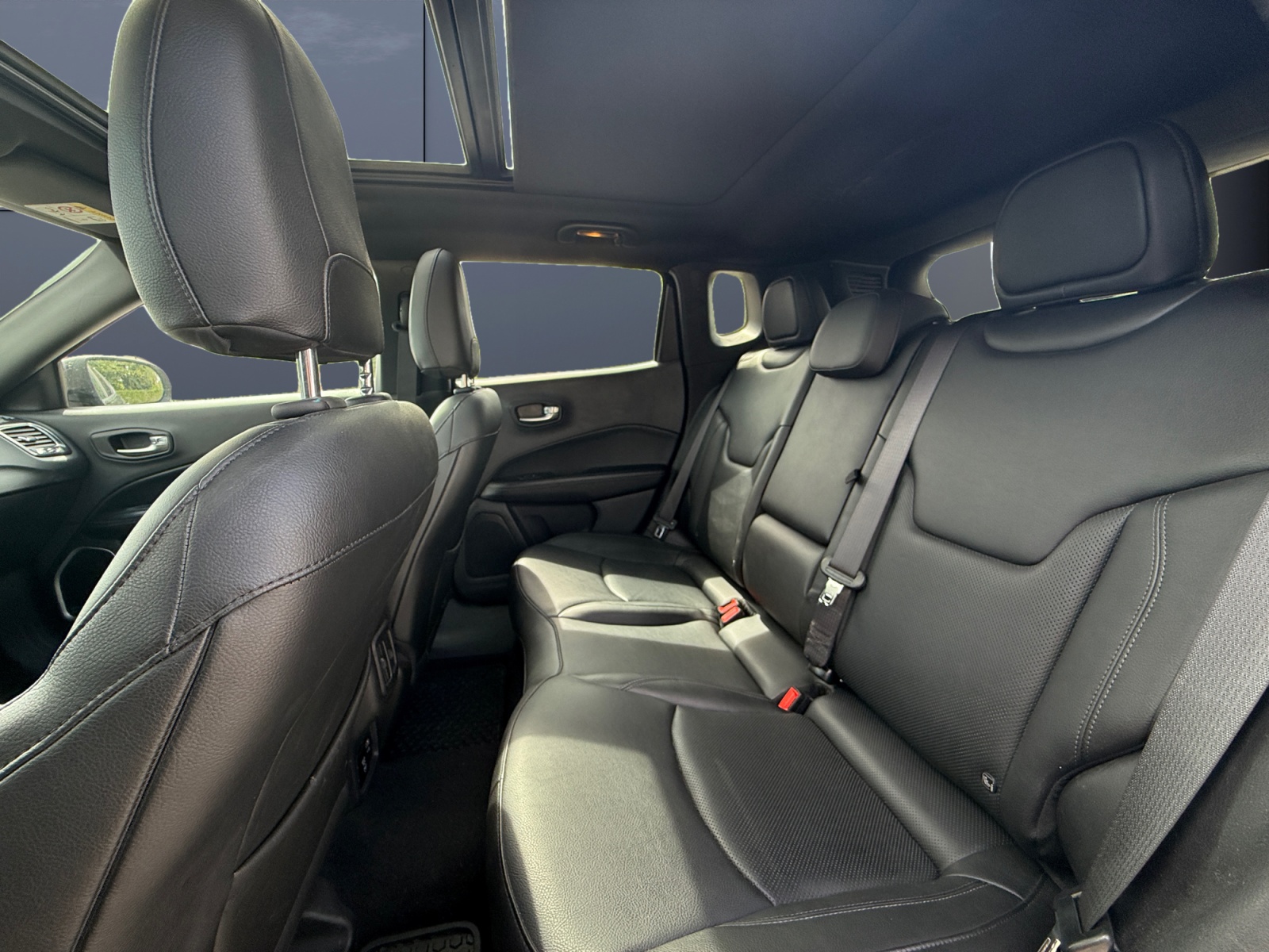 Jeep Compass 10