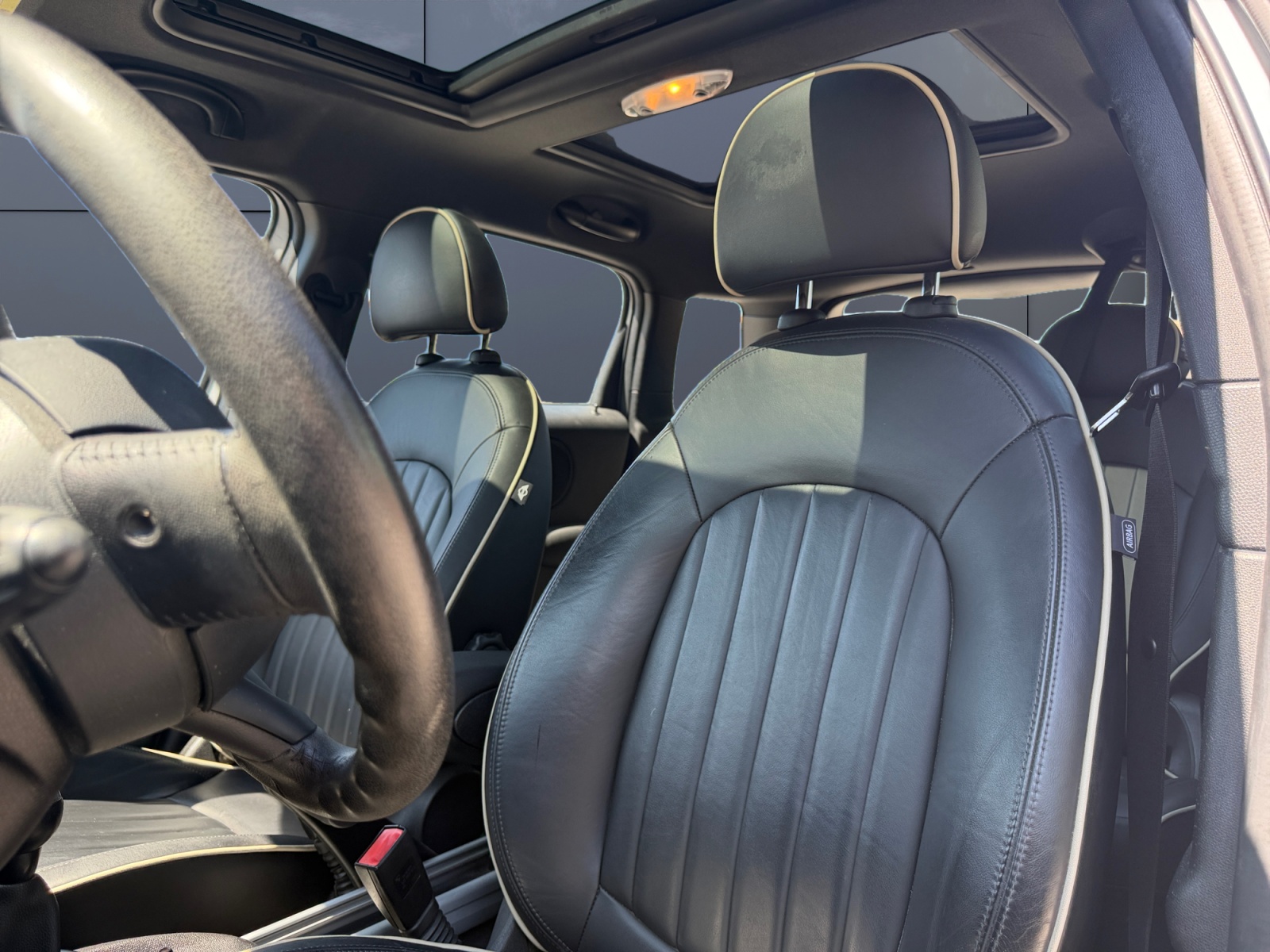 Mini Countryman 9