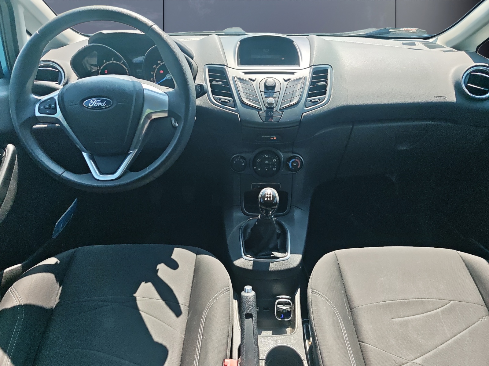Ford Fiesta 14